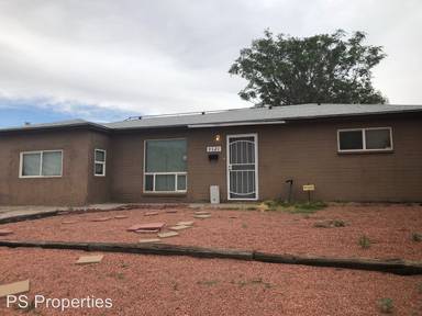 Main picture of 9121 Cordova Ave NE