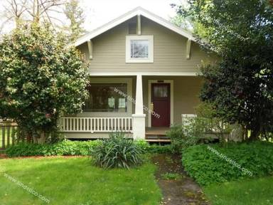 Main picture of 9310 SE 32nd Ave
