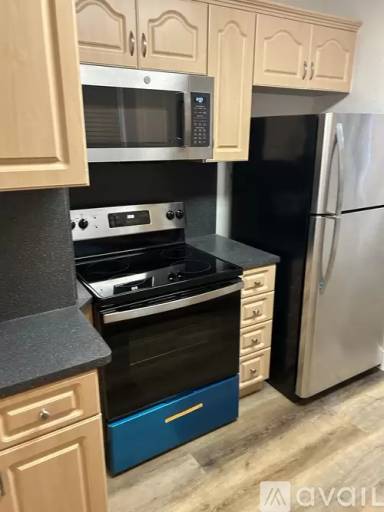 Main picture of 41 W 63rd St