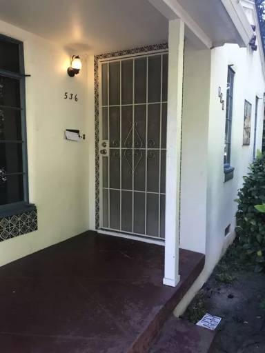 Main picture of 536 College Ave