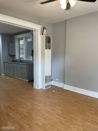 Main picture of 827 N Fairfield Ave