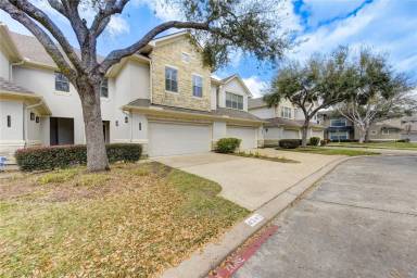 Main picture of 4340 Lake Walk Ct