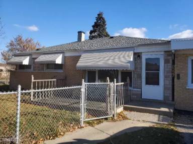 Main picture of 8227 S Kilpatrick Ave