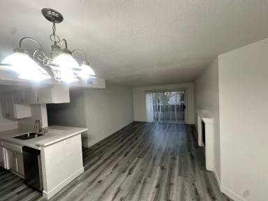 Main picture of The Premier on Moorpark
