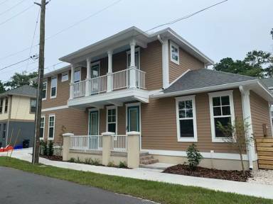 Main picture of 745 NW 9th St
