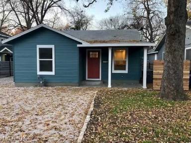 Main picture of 4604 Duval St