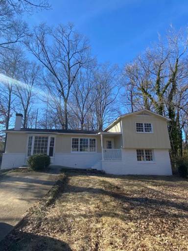 Main picture of 2344 3rd Way NE