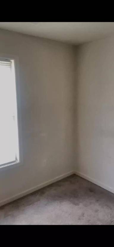 Main picture of 21 Matthew Ct