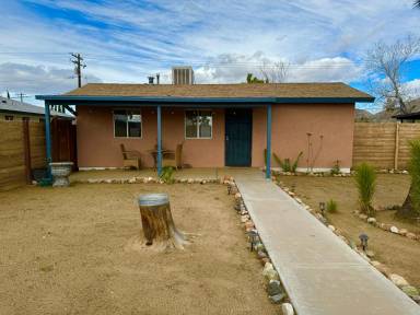 Main picture of 7138 Tamarisk Ave