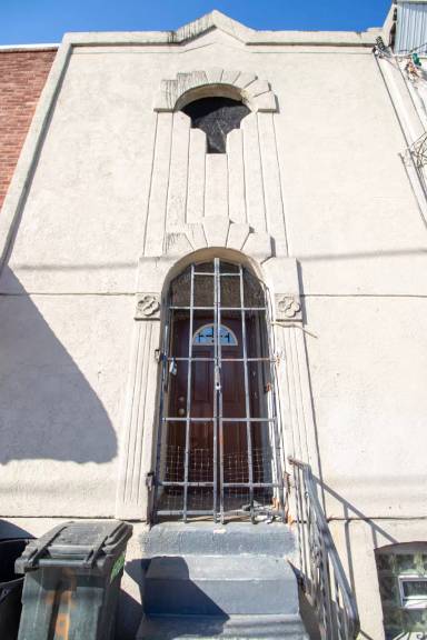 Main picture of 2938 Rorer St