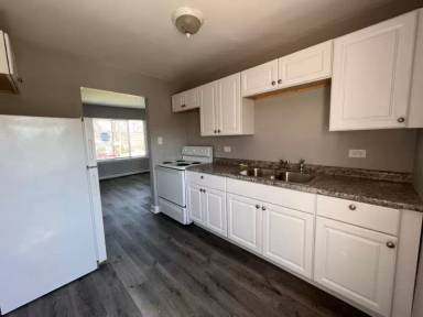 Main picture of 2123 119th St