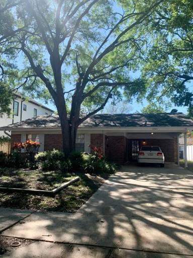 Main picture of 2404 W Parkland Blvd