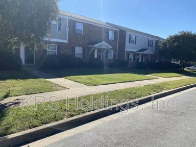 Main picture of 708 E 18th St