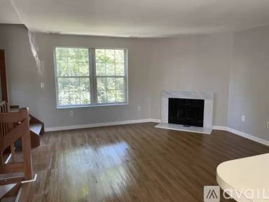 Main picture of 19 Palmer Ct