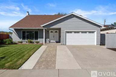 Main picture of 5725 Herma St