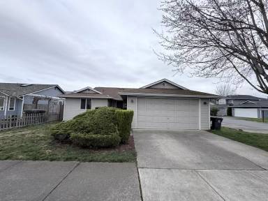 Main picture of 2731 176th St NE