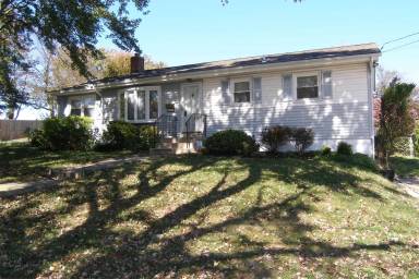 Main picture of 800 Lincoln St