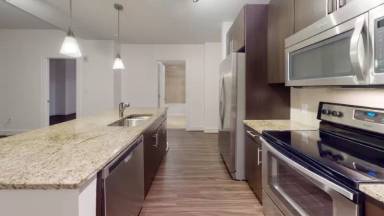 Main picture of 100 Pier 4