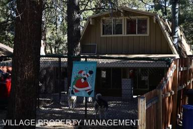 Main picture of 393 Pine Ln