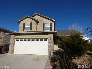 Main picture of 230 Sandstone Ct
