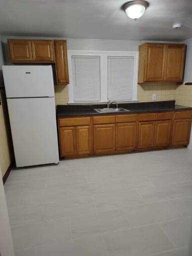 Main picture of 85 Morris St