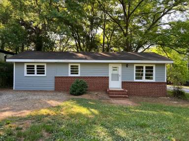 Main picture of 120 Hillside St