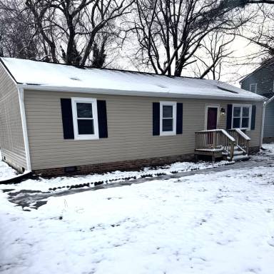 Main picture of 6217 Meadwood Cir