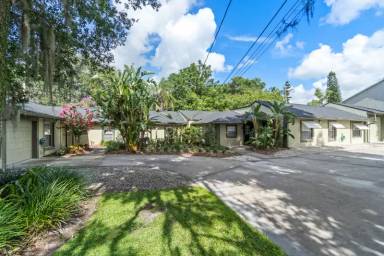 Main picture of 2616 S Crystal Lake Dr