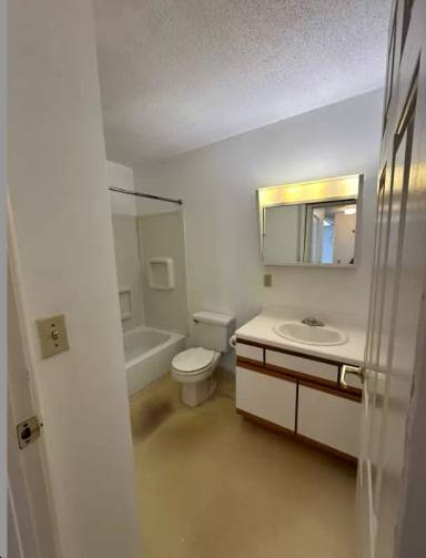 Main picture of 1508 Highway 1 E