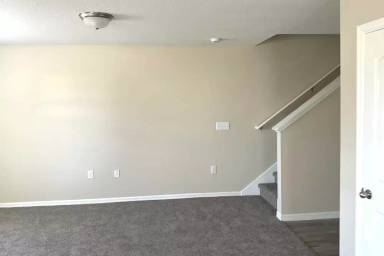 Main picture of 202 Gladiola Ct