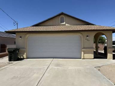 Main picture of 2747 Chambers Ave