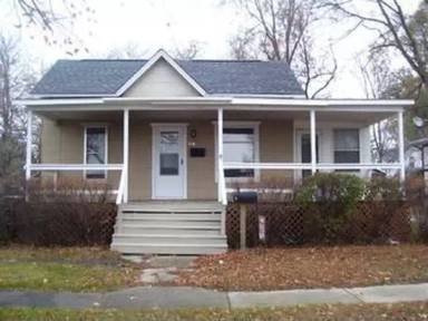 Main picture of 119 E Hines St