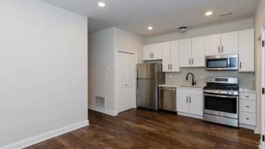 Main picture of 1925 S May St