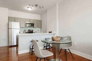 Main picture of Meridia Transit Plaza