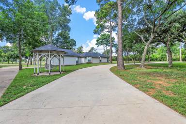 Main picture of 1508 County Road 710