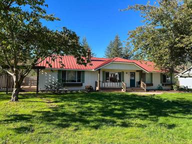 Main picture of 339 Green Ln