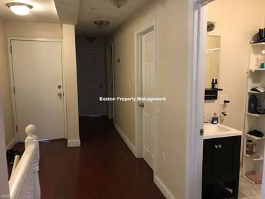 Main picture of 191 Everett St