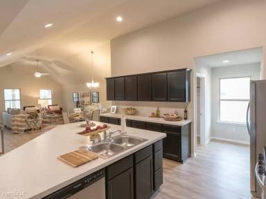Main picture of 3698 Conroe Woodlands Area