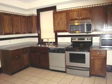 Main picture of 2354 Lawrence St