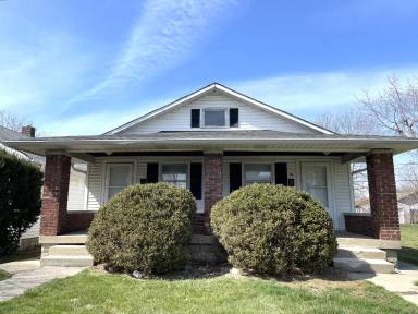Main picture of 740 N Bosart Ave