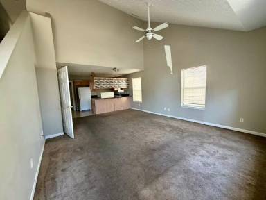 Main picture of 129 White Cap Way