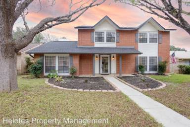 Main picture of 13718 Pebble Point Dr