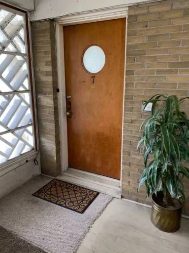 Main picture of 503 W Greenwood Ave