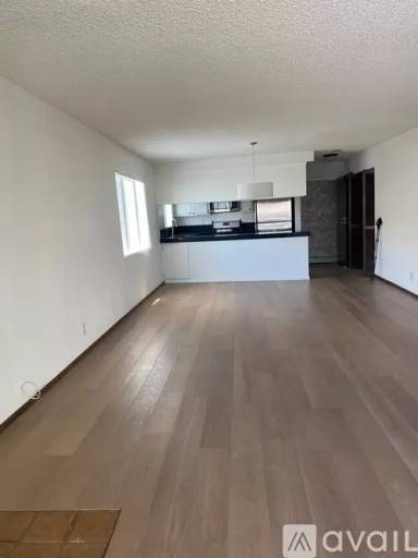 Main picture of 3988 Beethoven St