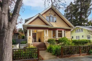 Main picture of 327 Cowper St