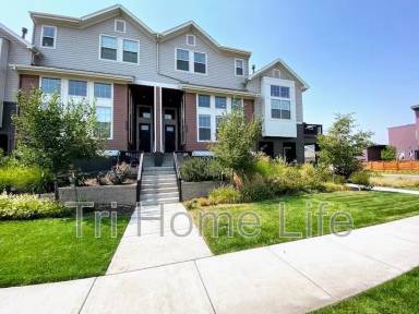 Main picture of 5428 Valentia St