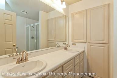 Main picture of 1280 Bellevue Way NE