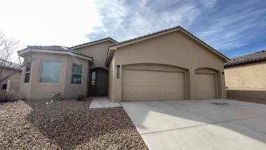 Main picture of 2814 La Luz Cir NE