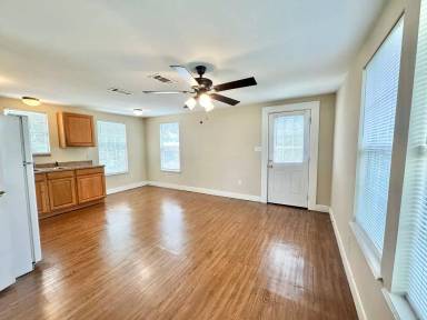 Main picture of 1804 Bolivar St