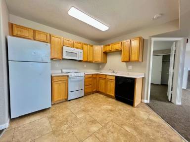 Main picture of 960 S Dawson Way